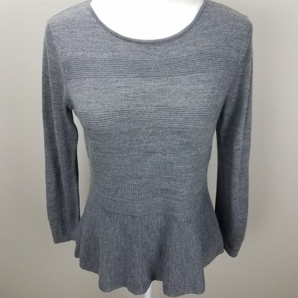 *SALE* [LOFT] Gray Peplum Style Long Sleeve Top - Picture 2 of 7